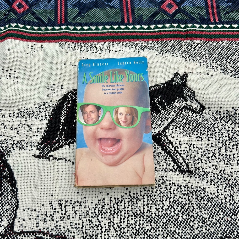A Smile Like Yours (VHS, 1997) Comedy Romance Movie